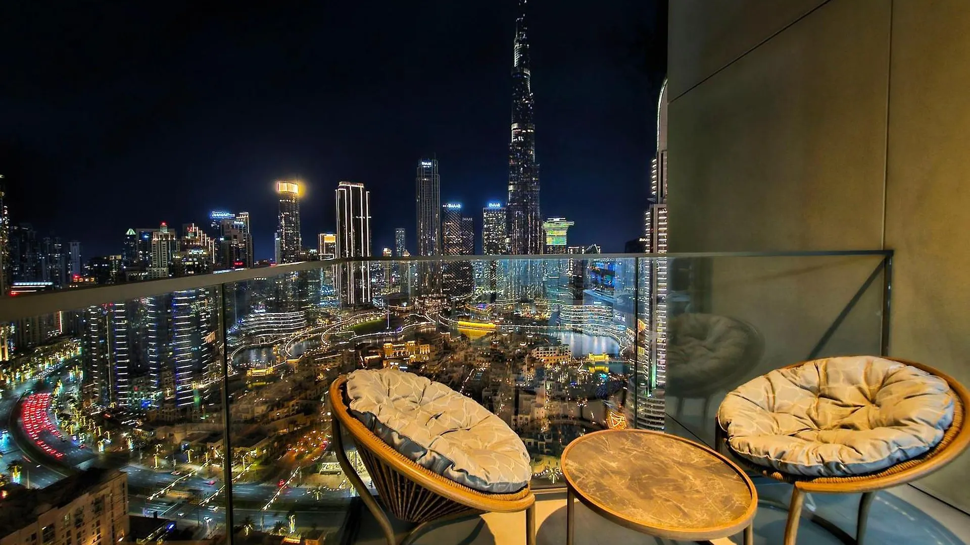 Luxurious 3 Bedroom With Full Burj Khalifa Led And Full Fountain Views 3 Mint Walk To Dubai Mall