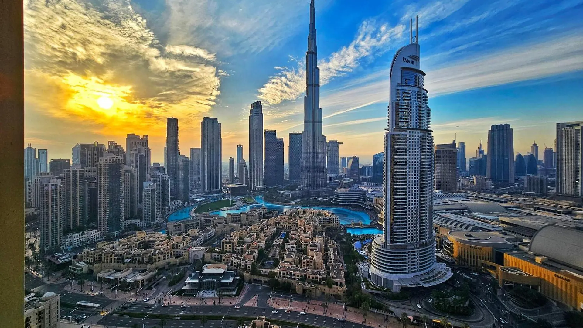 Apartment Luxurious 3 Bedroom With Full Burj Khalifa Led And Full Fountain Views 3 Mint Walk To Dubai Mall United Arab Emirates